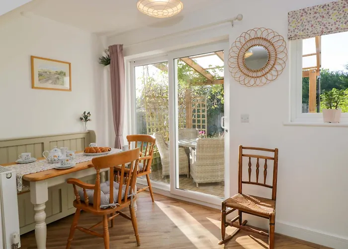 Oversands View * Grange-over-Sands