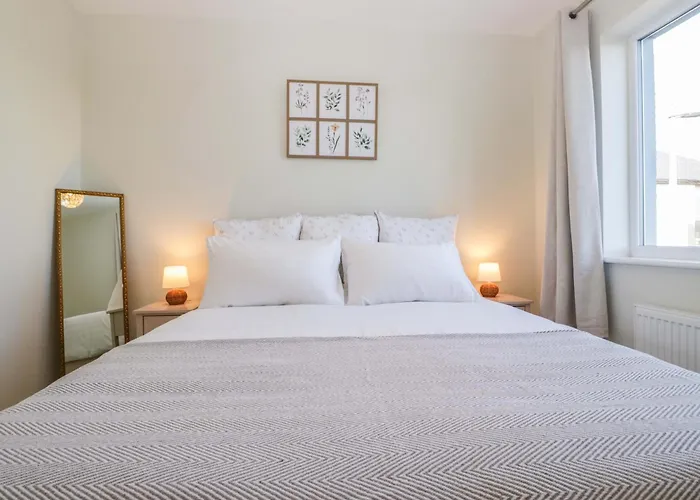 Oversands View * Grange-over-Sands